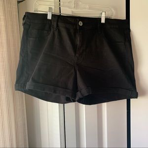 Women’s American Eagle midi shorts